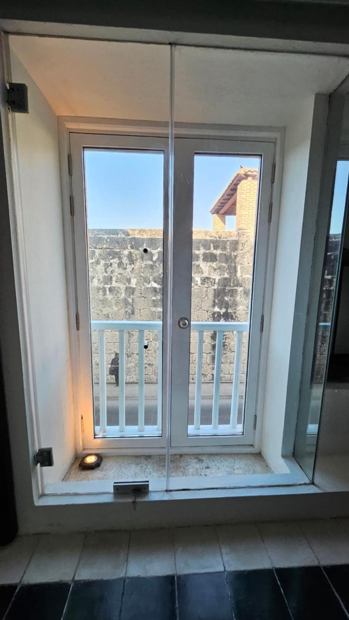 Apartamento Duplex Vista Al Mar Y Murallas Nuevo En La Ciudad Amurallada Leilighet Cartagena Eksteriør bilde